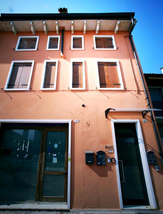 Hotel Ermi Sona Exterior foto