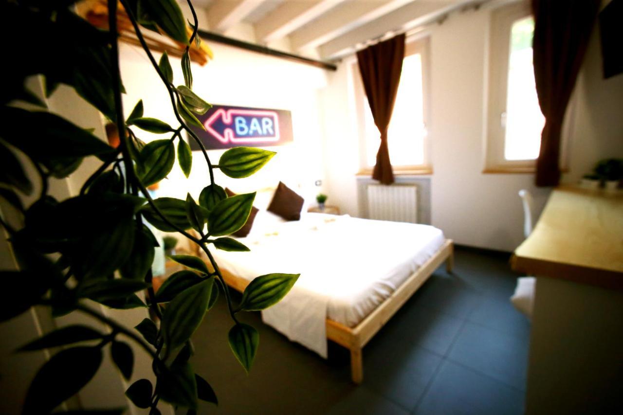 Hotel Ermi Sona Exterior foto
