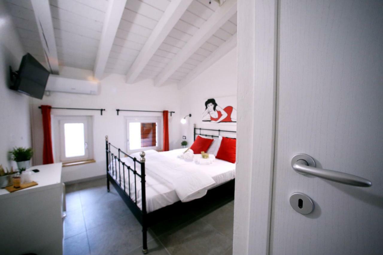 Hotel Ermi Sona Exterior foto